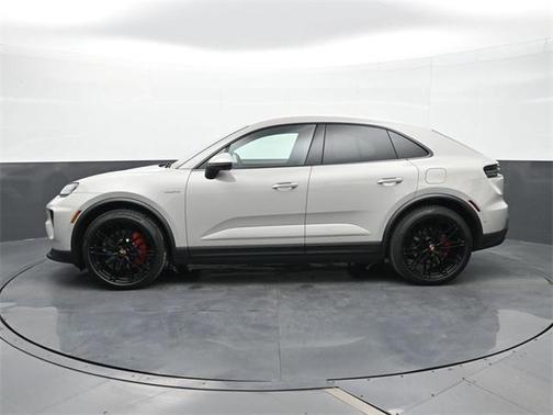 2026 Porsche Macan 4S
