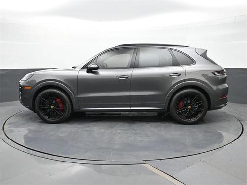 2024 Porsche Cayenne S