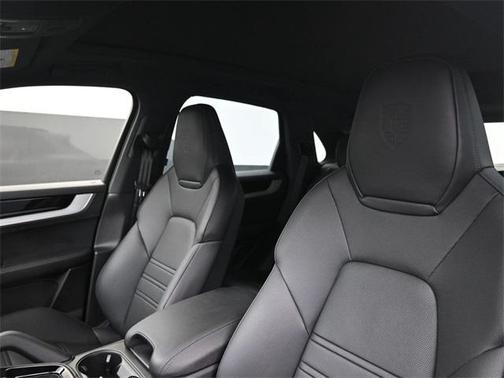 2024 Porsche Cayenne S