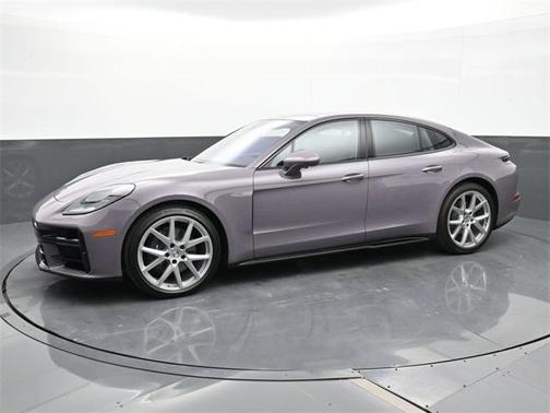 2025 Porsche Panamera 4