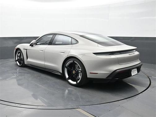 2024 Porsche Taycan GTS