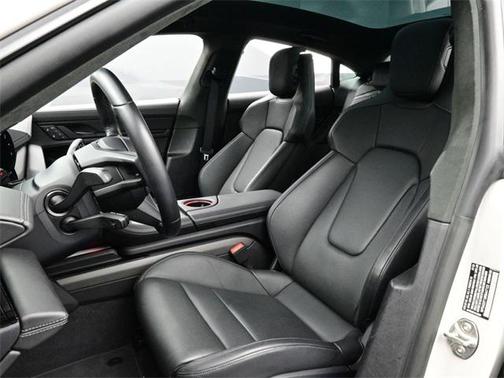 2024 Porsche Taycan GTS