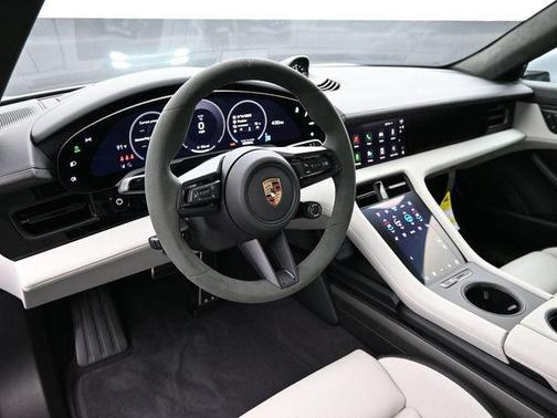 2025 Porsche Taycan GTS