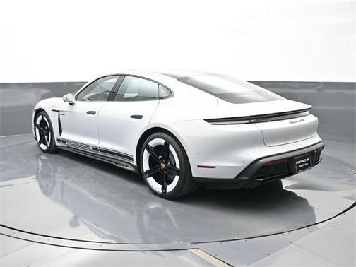 2025 Porsche Taycan GTS