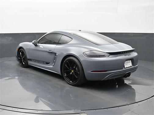 2024 Porsche 718 Cayman Style Edition