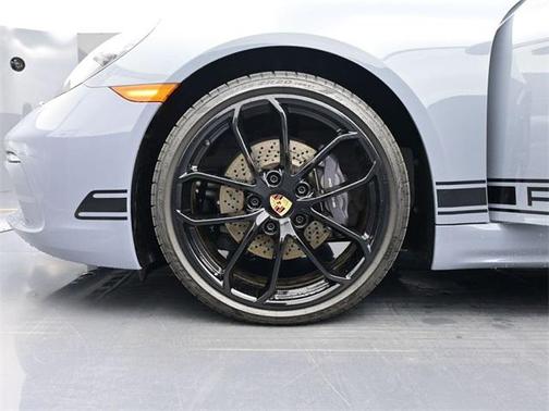 2024 Porsche 718 Cayman Style Edition