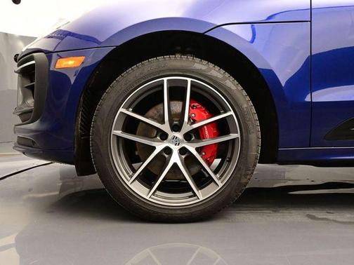 2023 Porsche Macan S