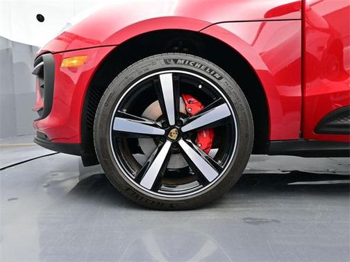 2023 Porsche Macan S