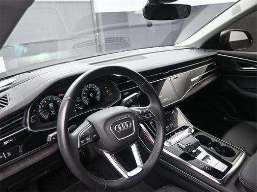 2023 Audi Q8 55 Prestige