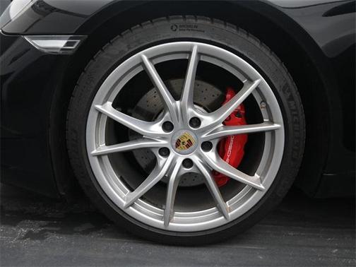 2018 Porsche 911 Carrera S
