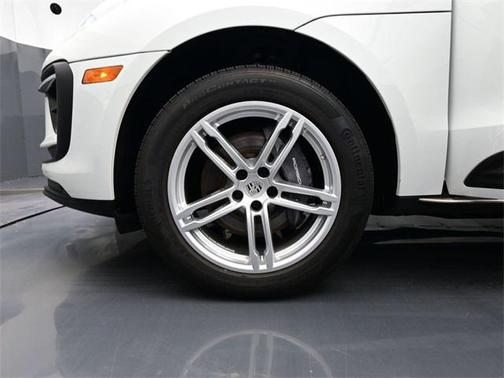 2023 Porsche Macan 