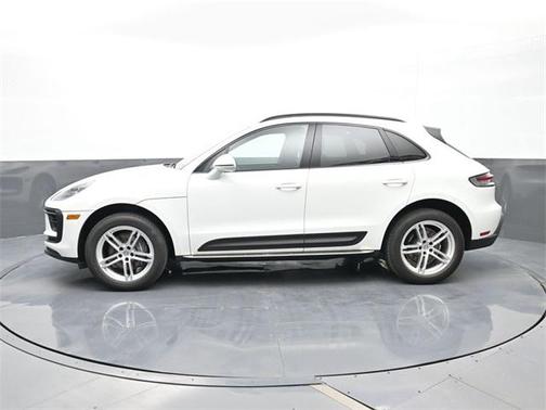 2023 Porsche Macan 
