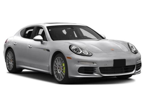 2015 Porsche Panamera 4