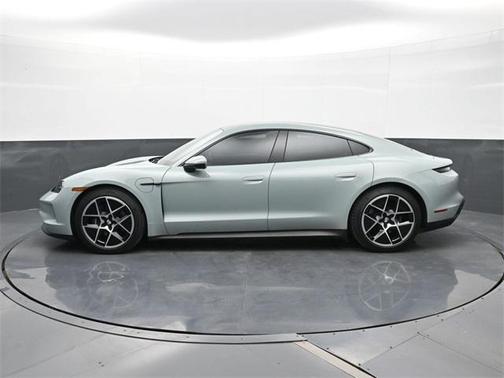 2025 Porsche Taycan 4