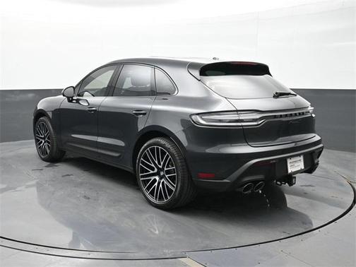 2025 Porsche Macan Base