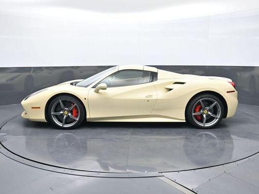2017 Ferrari 488 Spider Base