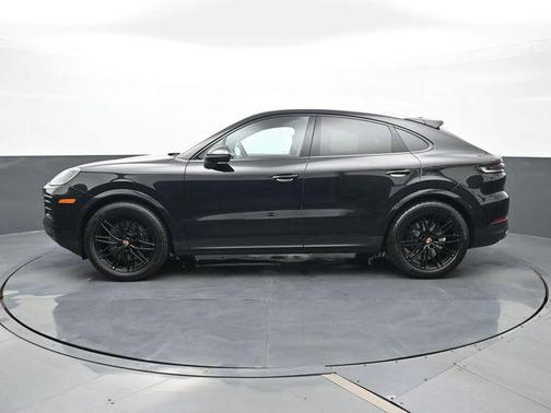 Chromite Black Metallic 2026 Porsche Cayenne Cayenne
