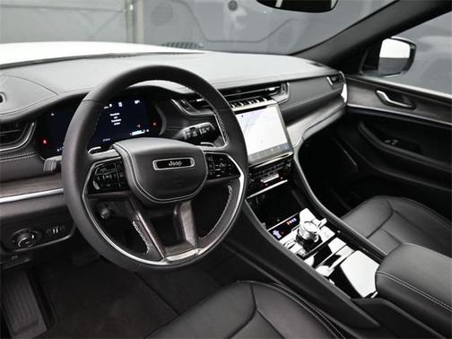 2024 Jeep Grand Cherokee Overland