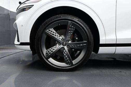 Uyuni White 2023 Genesis GV70 3.5T AWD Sport
