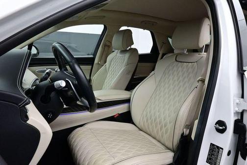 Uyuni White 2023 Genesis GV70 3.5T AWD Sport