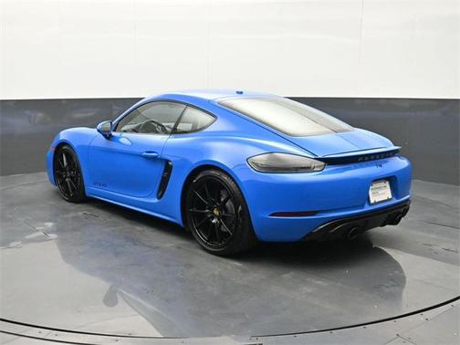 2025 Porsche 718 Cayman GTS 4.0
