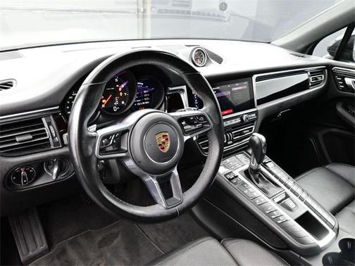 2021 Porsche Macan 
