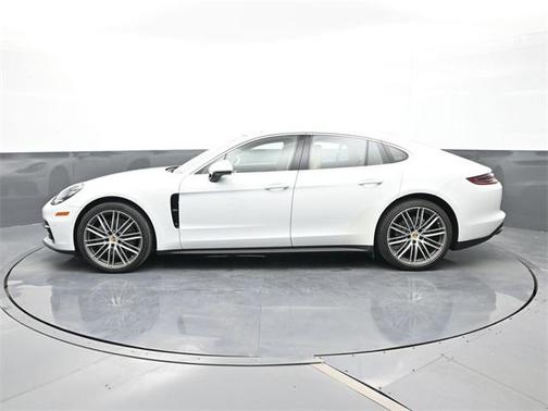 2018 Porsche Panamera 4S