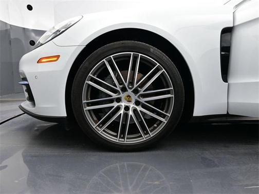 2018 Porsche Panamera 4S