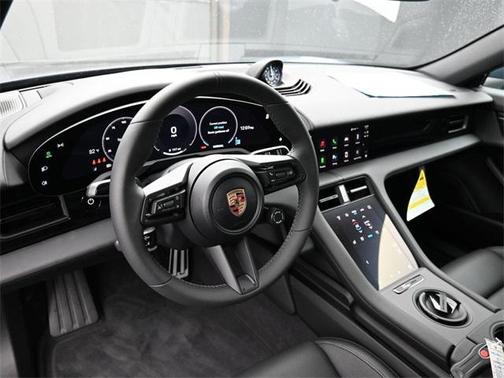 2025 Porsche Taycan 4