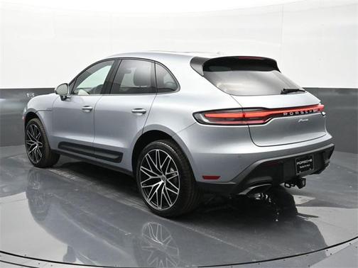 2024 Porsche Macan Base