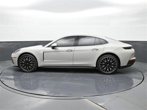 2025 Porsche Panamera