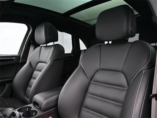 2025 Porsche Macan S