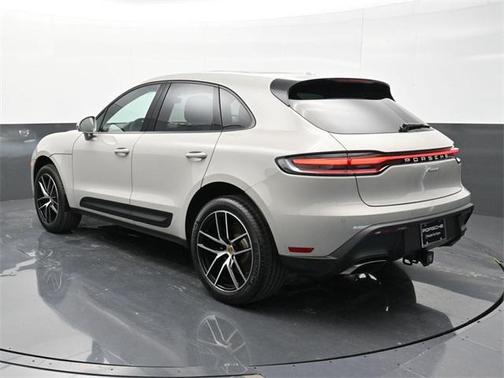 2024 Porsche Macan Base