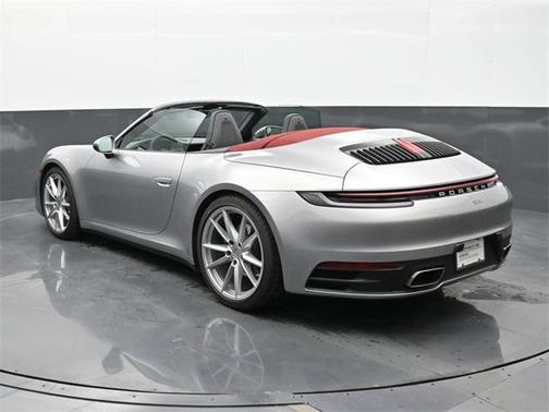 2020 Porsche 911 Carrera