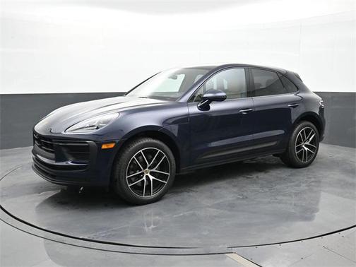 2023 Porsche Macan Base