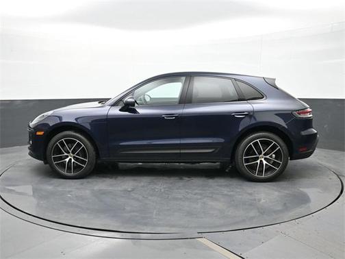 2023 Porsche Macan Base