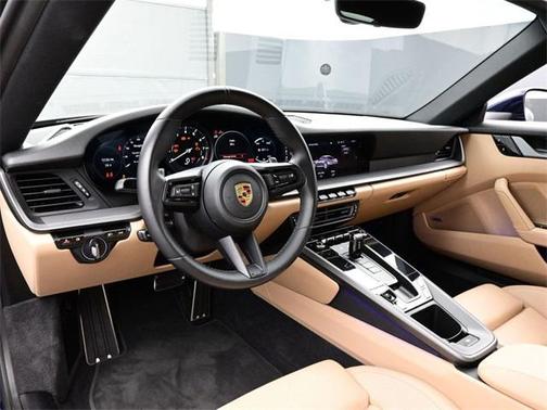 2021 Porsche 911 Carrera