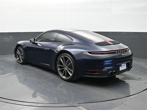 2021 Porsche 911 Carrera