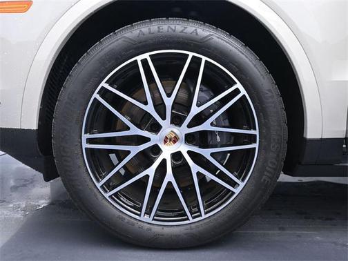 2025 Porsche Cayenne