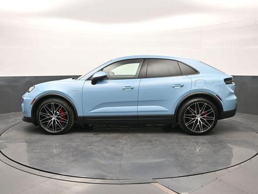 2026 Porsche Macan 4S