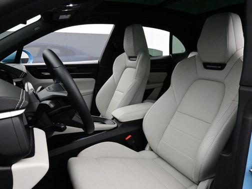 2026 Porsche Macan 4S