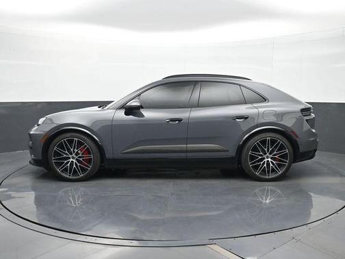 Slate 2025 Porsche Macan Macan Electric Turbo