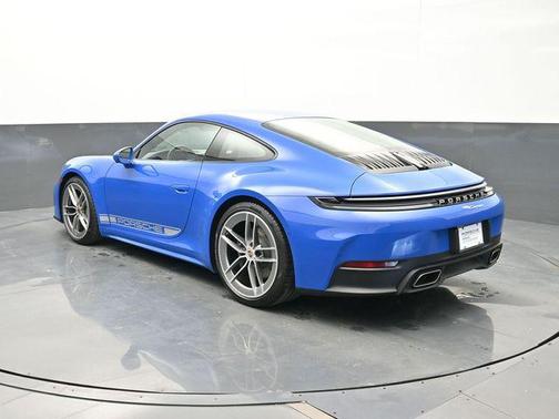 Lugano Blue 2025 Porsche 911 Carrera