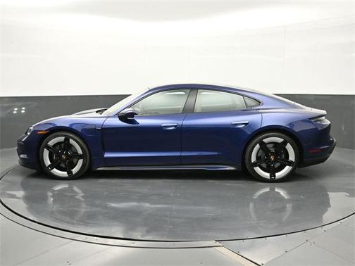 2025 Porsche Taycan 4