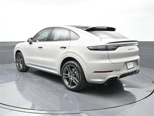 2023 Porsche Cayenne Turbo