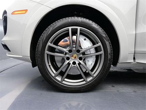 2023 Porsche Cayenne Turbo