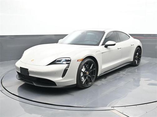 2022 Porsche Taycan 