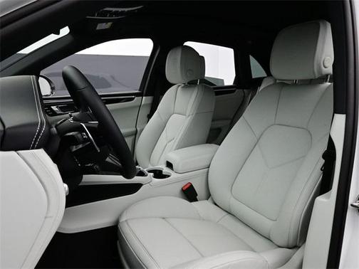 2026 Porsche Macan T