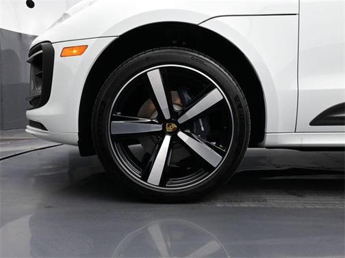 2026 Porsche Macan T