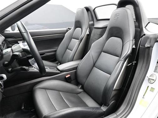 2024 Porsche 718 Boxster S